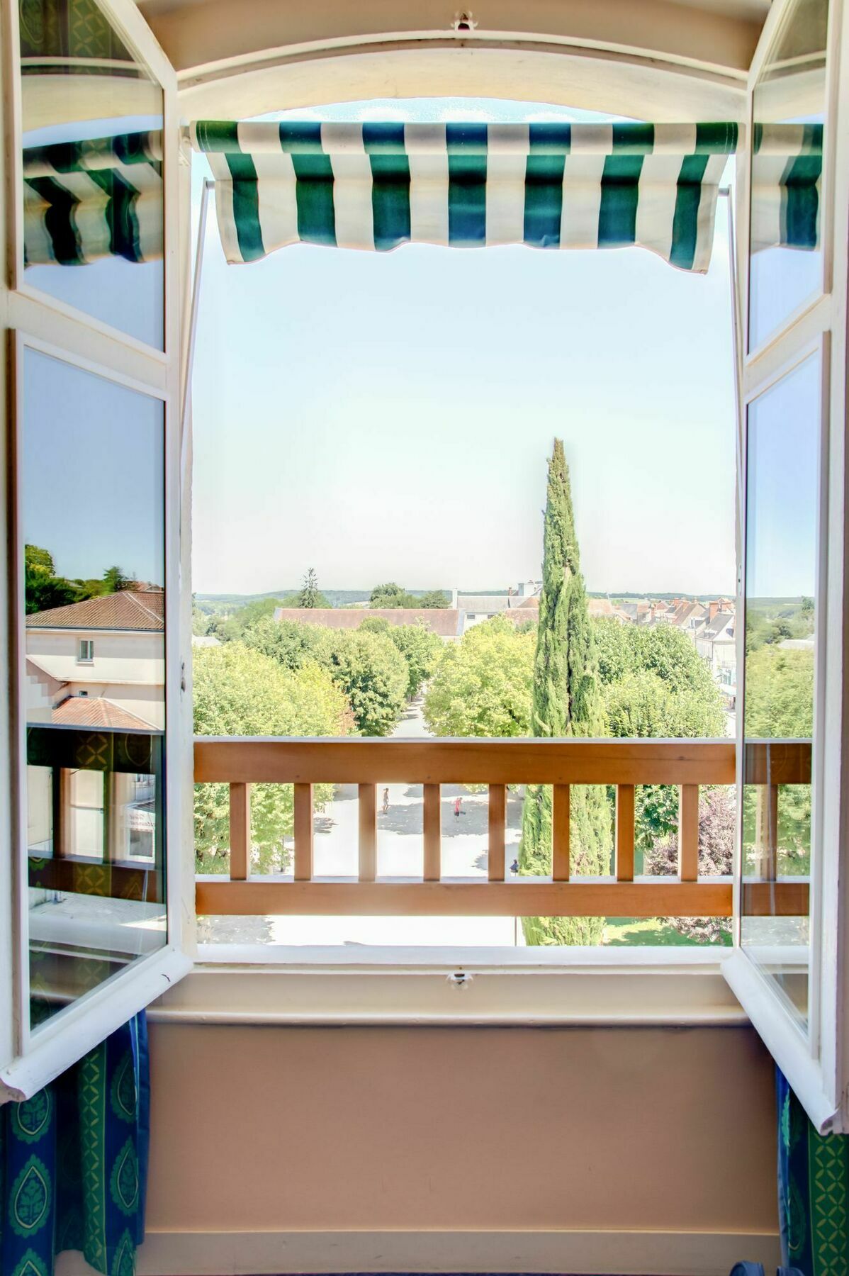 Logis Les Loges Du Parc Hotel 4*